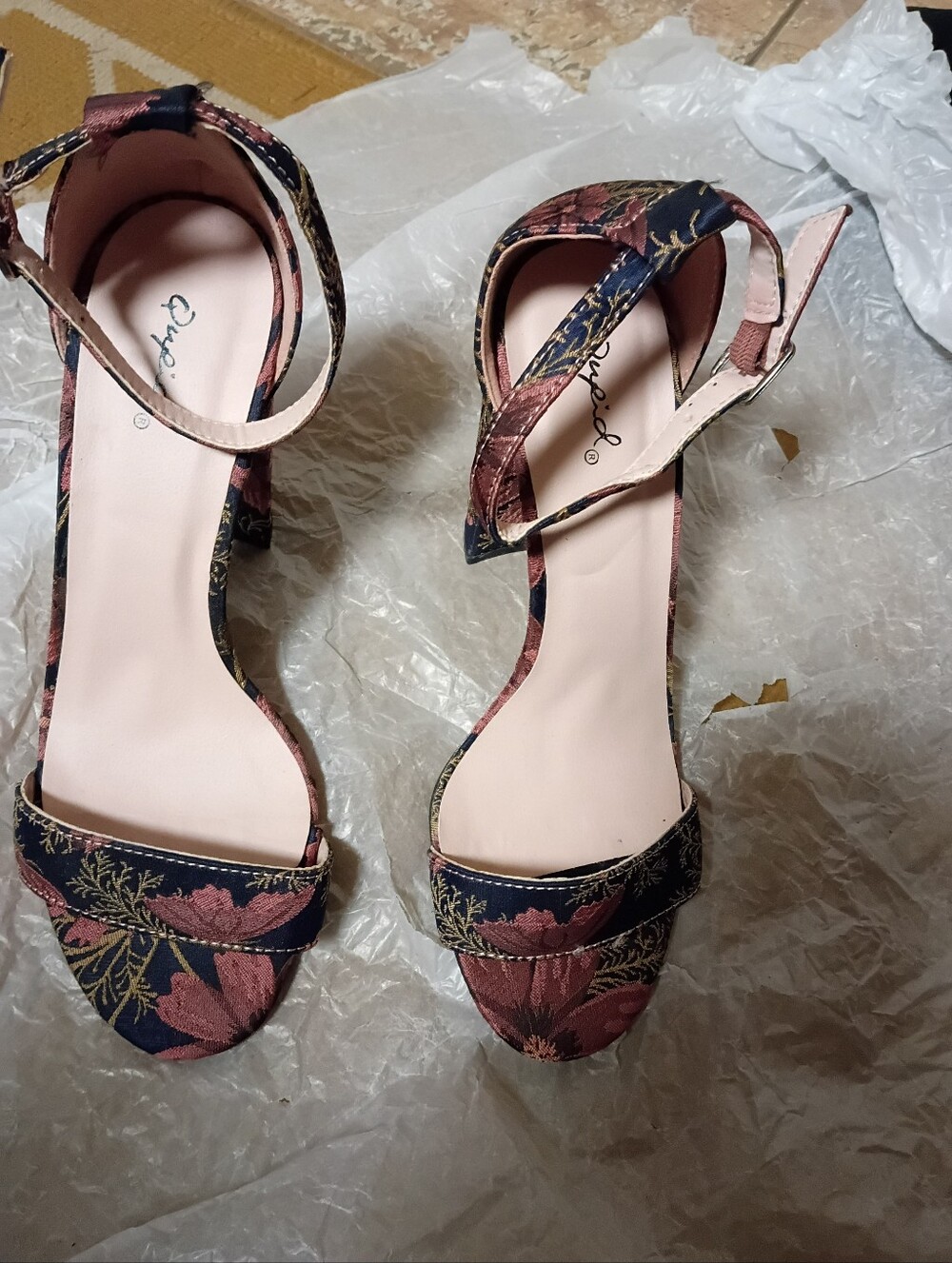 NWoT Qupid Floral Navy Blue And Rose Pink 3 Inch Block Heels